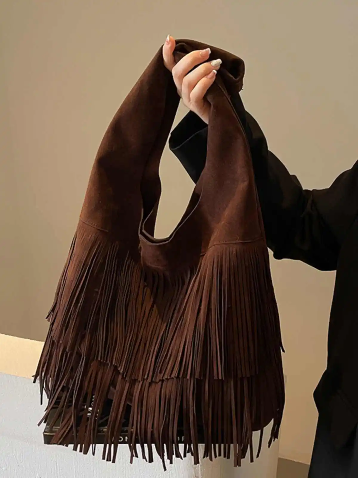 Burgundy Frosting Suede Tassel Tote Bag Autumn New Women\'s Magnetic Buckle Large Capacity Shoulder Bags Retro Texture Handbag