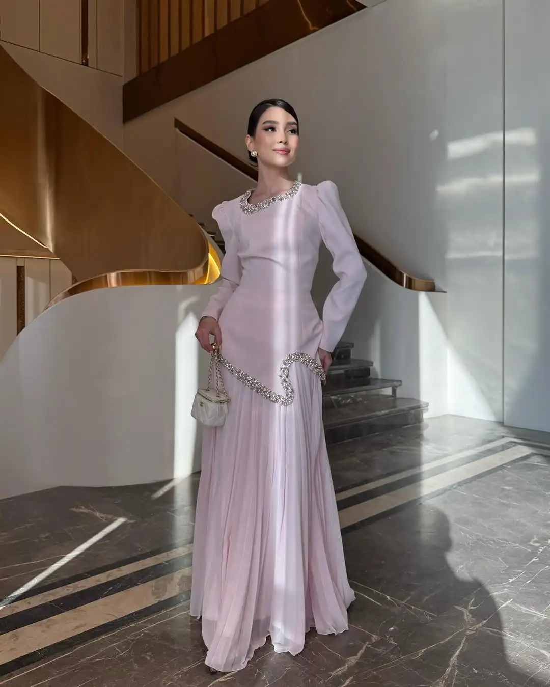 

Customized Long Sleeves Square Neck Prom Dresses Pleated Beadings Floor Length Temperament Evening Dresses