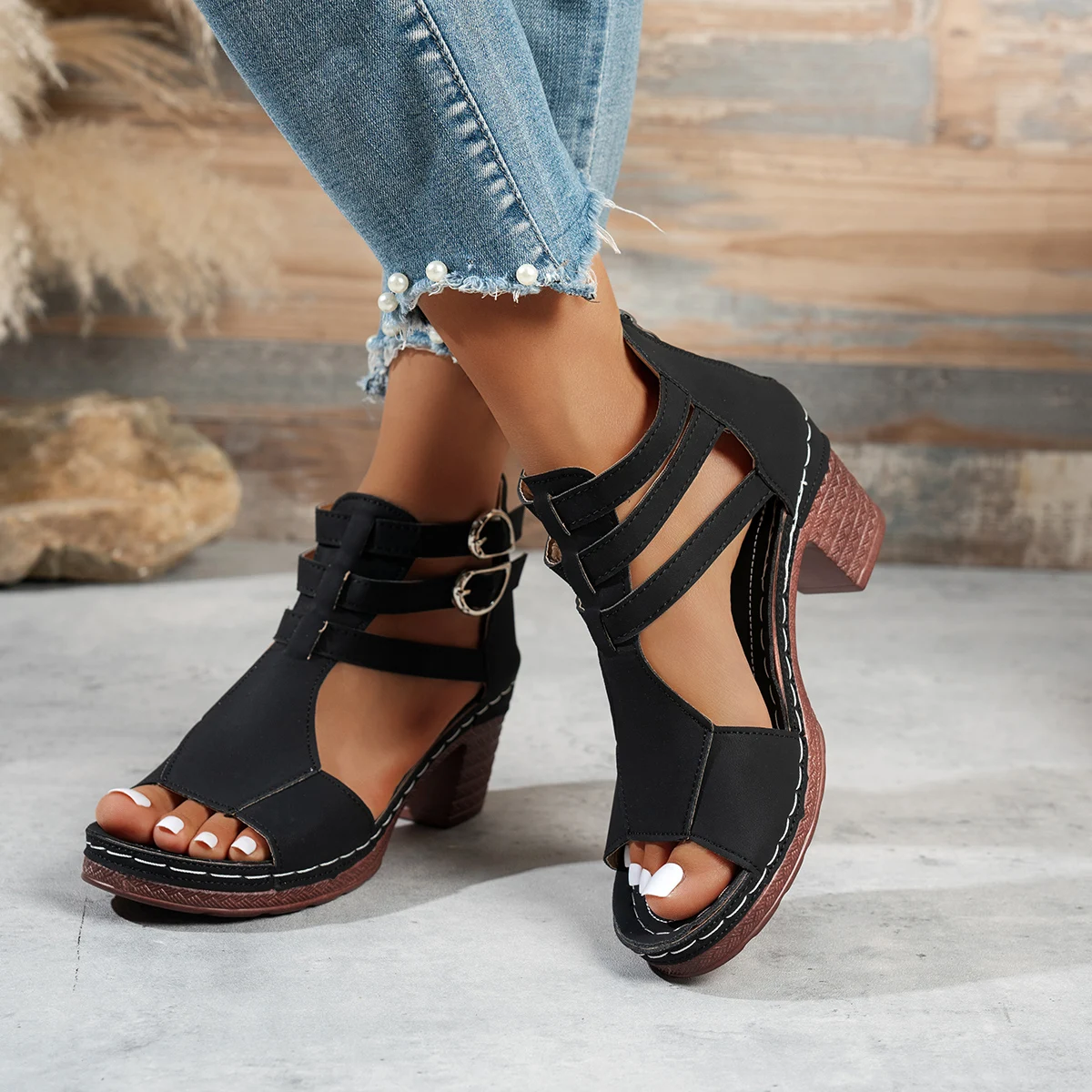 Summer Fashion Women Chunky High-Heeled Pumps Black White Sandals Casual Rome Gladiator Fish Mouth Sandals for Women image 2