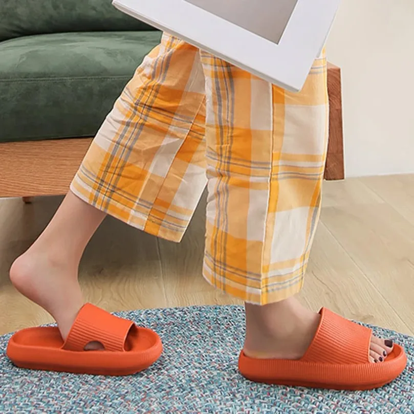 

Домашние тапочки Cloud, женские сандалии, шлепанцы, пляжная домашняя обувь на платформе, женские шлепанцы, женские резиновые кроссовки для ванной комнаты, большой размер плюс