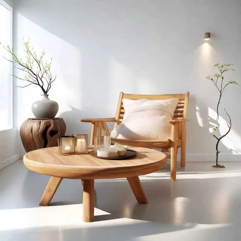 

Журнальный столик из массива дерева, круглый, маленький, для небольшой квартиры, в стиле минимализма, эстетика Сонг, для чайной зоны, для отелей типа B&B, в стиле ваби-санди