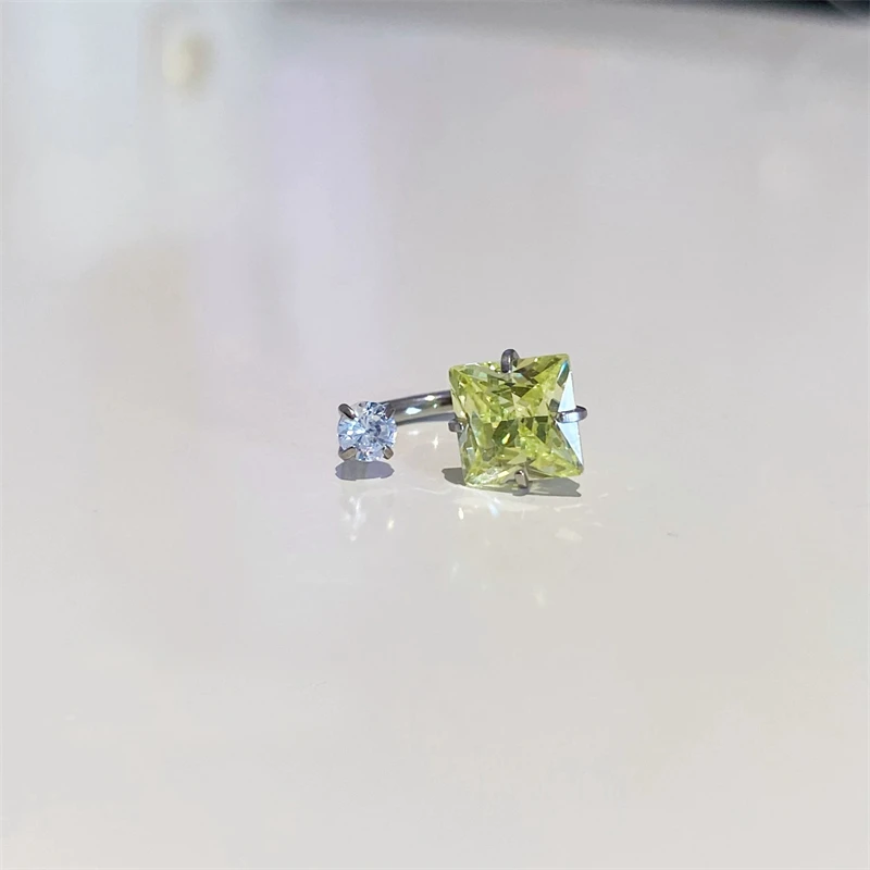 1PCS Shiny Chromatic Square Zircon 316L Stainless Steel 1.2mm Annular Ear Bone Nail Earring for Women Y2K Auricle Accessories