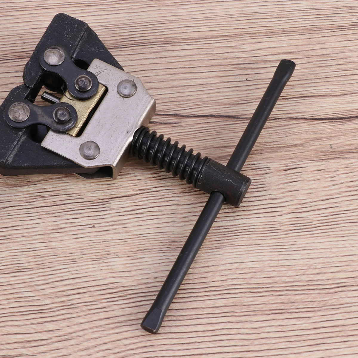 

Motorcycle Chain Cutter Durable Chain Breaker Tool for 415 420 428 520 525 530 Tl0001 Premium Material Press Pin Hardened