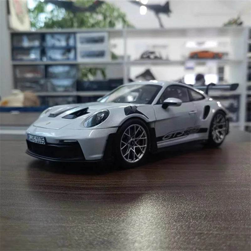 1:36 Porsche 911 992 GT3 RS Pista in lega Modello di auto da corsa Pressofuso in metallo Modello di auto sportiva Alta simulazione Collezione Giocattolo per bambini Regalo
