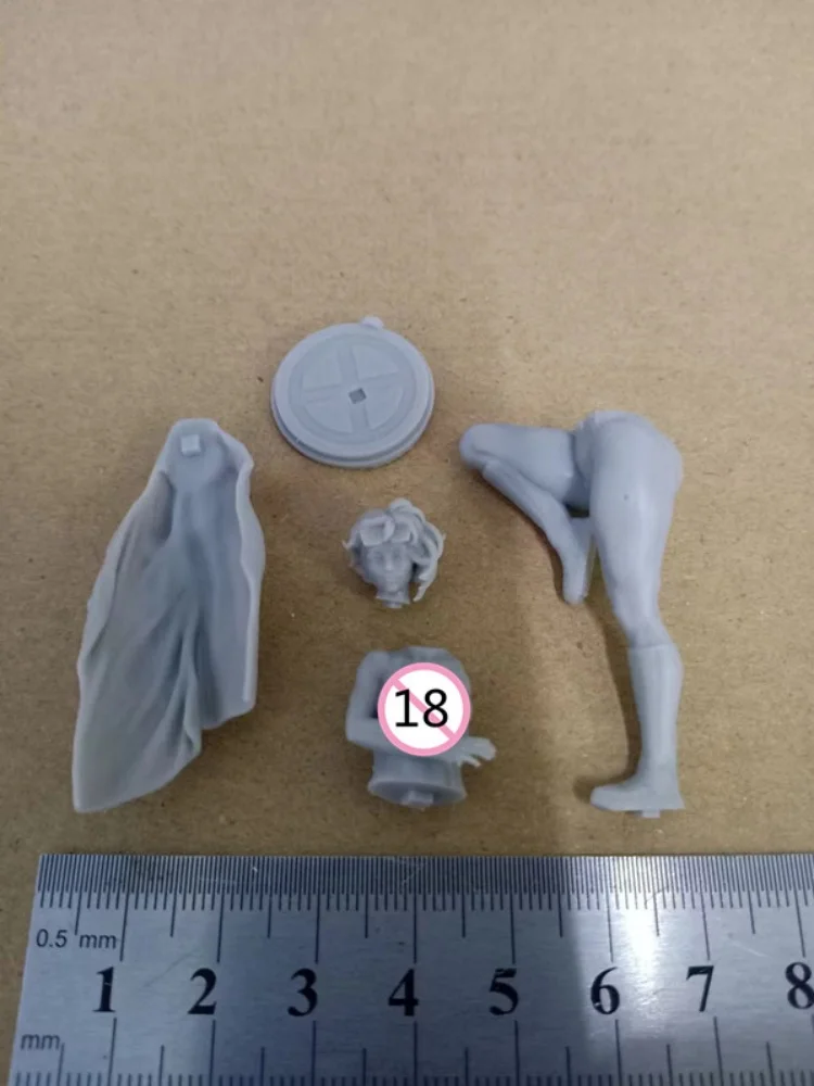 Single legged standing fitness girl DIY two versions Resin Figures Model Kit 1/24 Scale 75mm Unpainted Unassembled 3D Toy ﻿