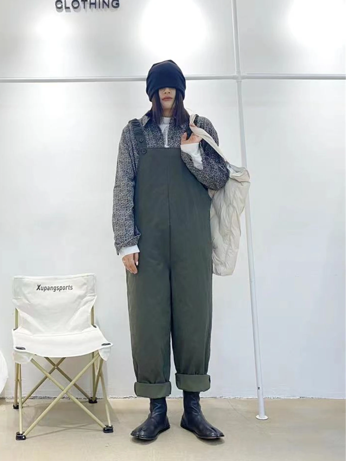 

Новые оригинальные зимние утепленные свободные брюки с высокой талией для женщин, стильные и удобные для повседневной носки.