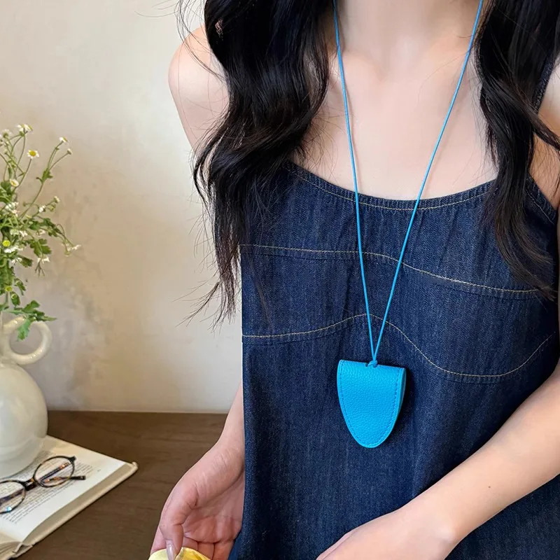 PU Leather Eyeglasses Storage Bag Pendant Hanging Neck Sunglasses Pendant Clip Magnetic Simple Hanging Neck Pouch