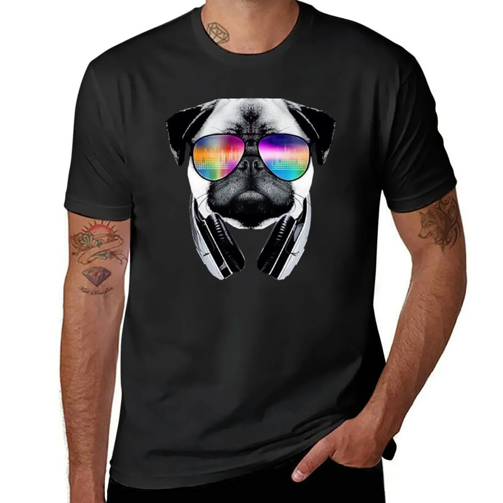 Trippy Pug Dog Wearing Music Equalizer Sunglasses T-Shirt summer tops sweat shirts, men
