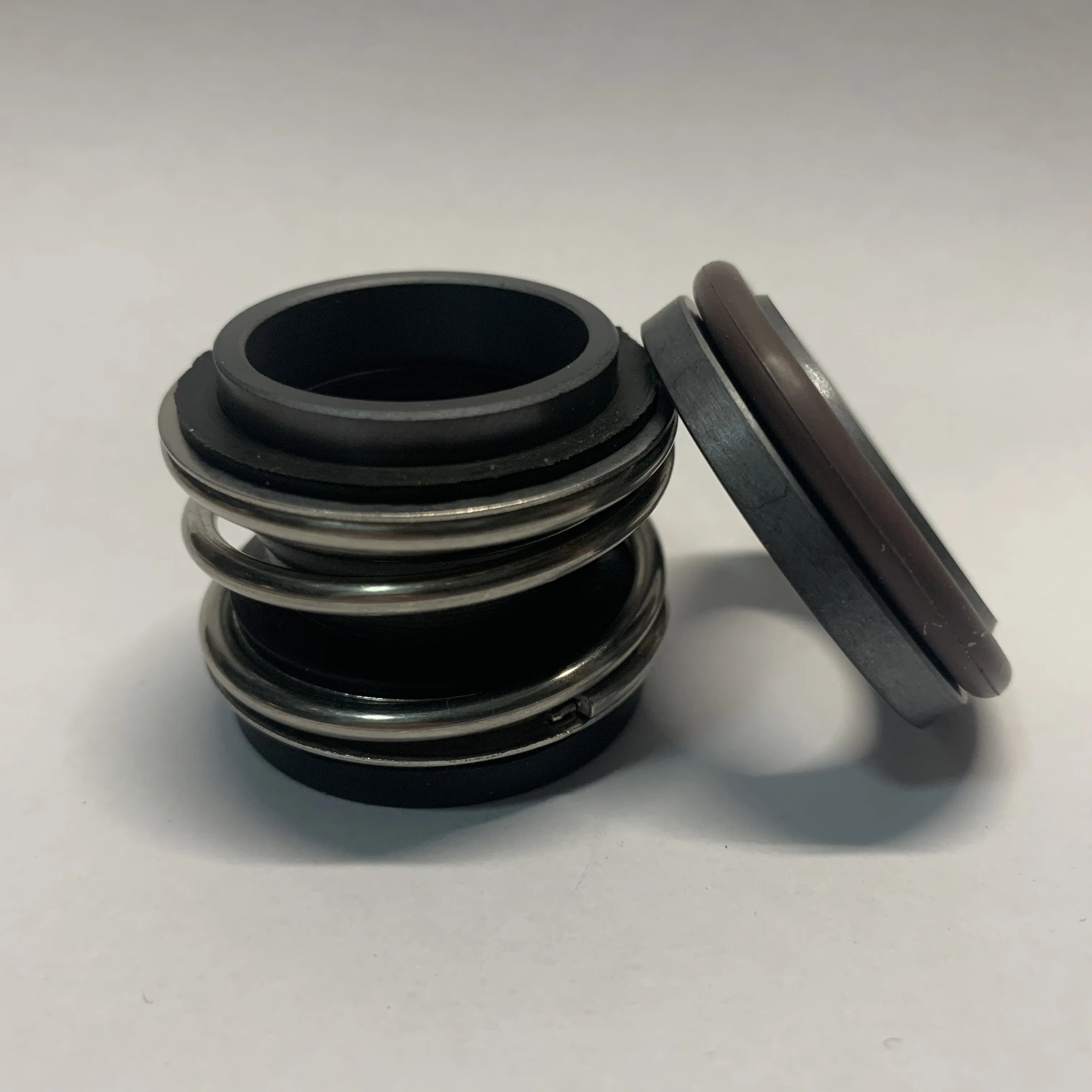 

MG1S20-18/19/20/22/24/25/28/30/35/38/45/50/53/60 TLANMP Mechanical Seals With G6 Seats (Material:SIC/SIC/VIT)