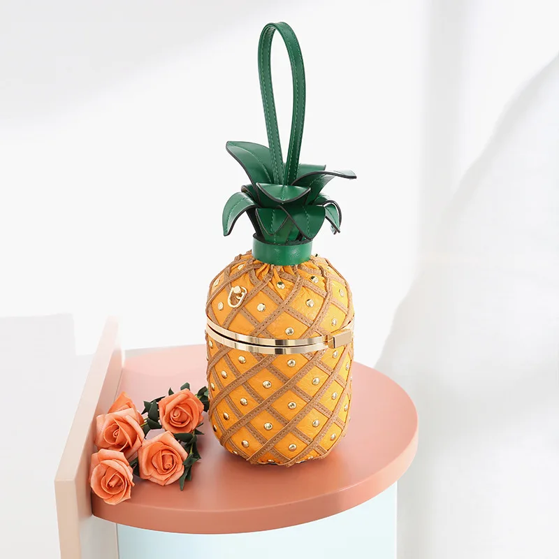 Personalized pineapple shape shoulder bag 2025 small fresh literary girl ins rivet chain cylinder special-shaped bag