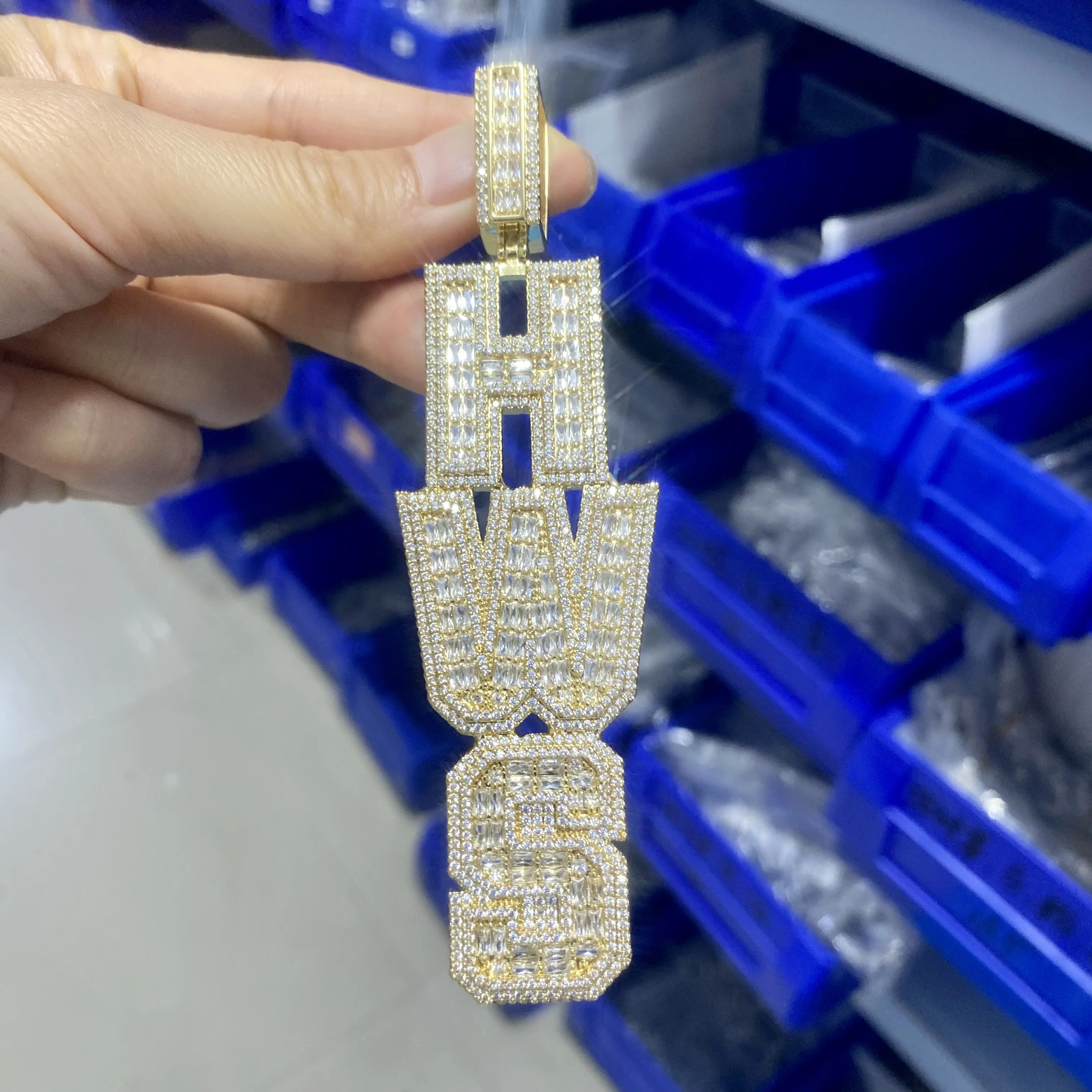 Uwin Custom Vertical Bold Baguettecz Letters Pendant Iced Out Square Cubic Zirconia Personalized Name Necklace Hiphop Jewelry