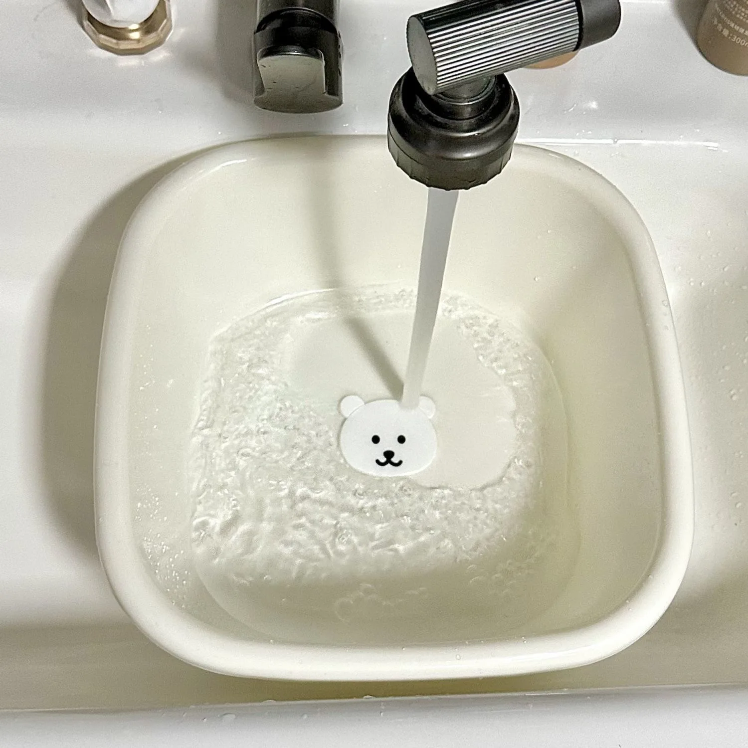 

Thickened Plastic Square Face Washing Basin Self-deprecating Bear Laundry Basin Large Size for Home Use Students Dormitory