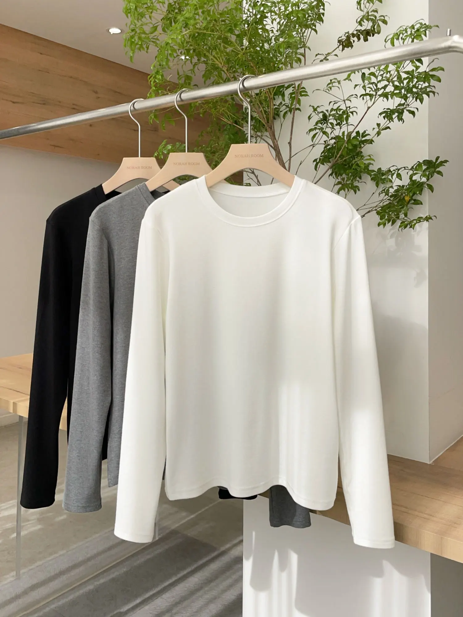 

Новая женская длинная футболка-свитшот Chao Versatile No Xiao La Winter 2025 в корейском стиле, эластичная, с круглым вырезом, на резинке