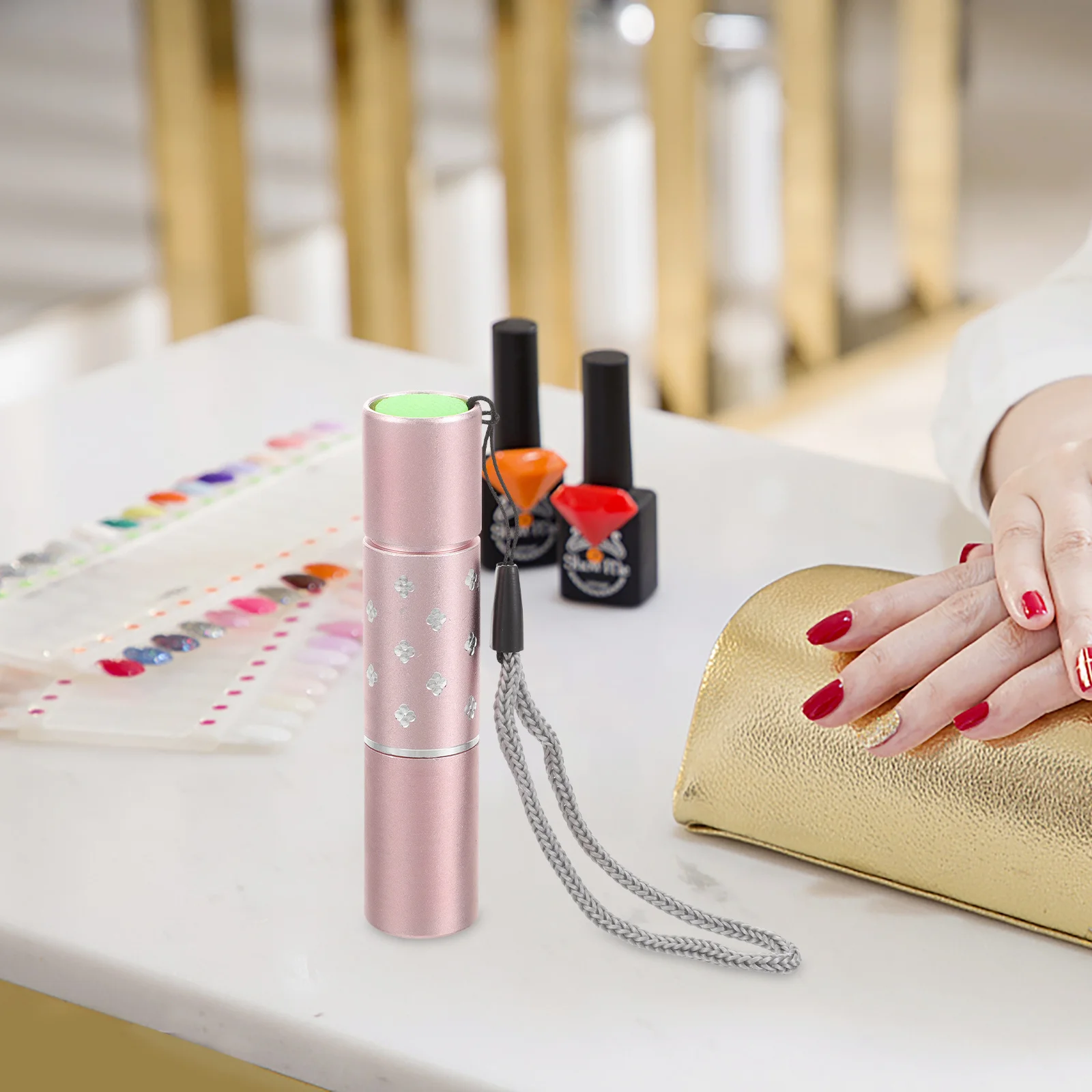 Draagbare Mini Uv-nagellamp voor gelnagels Sneldrogend manicurehulpmiddel Geschikt voor beginners en salongebruik Nagellak Droge lampen