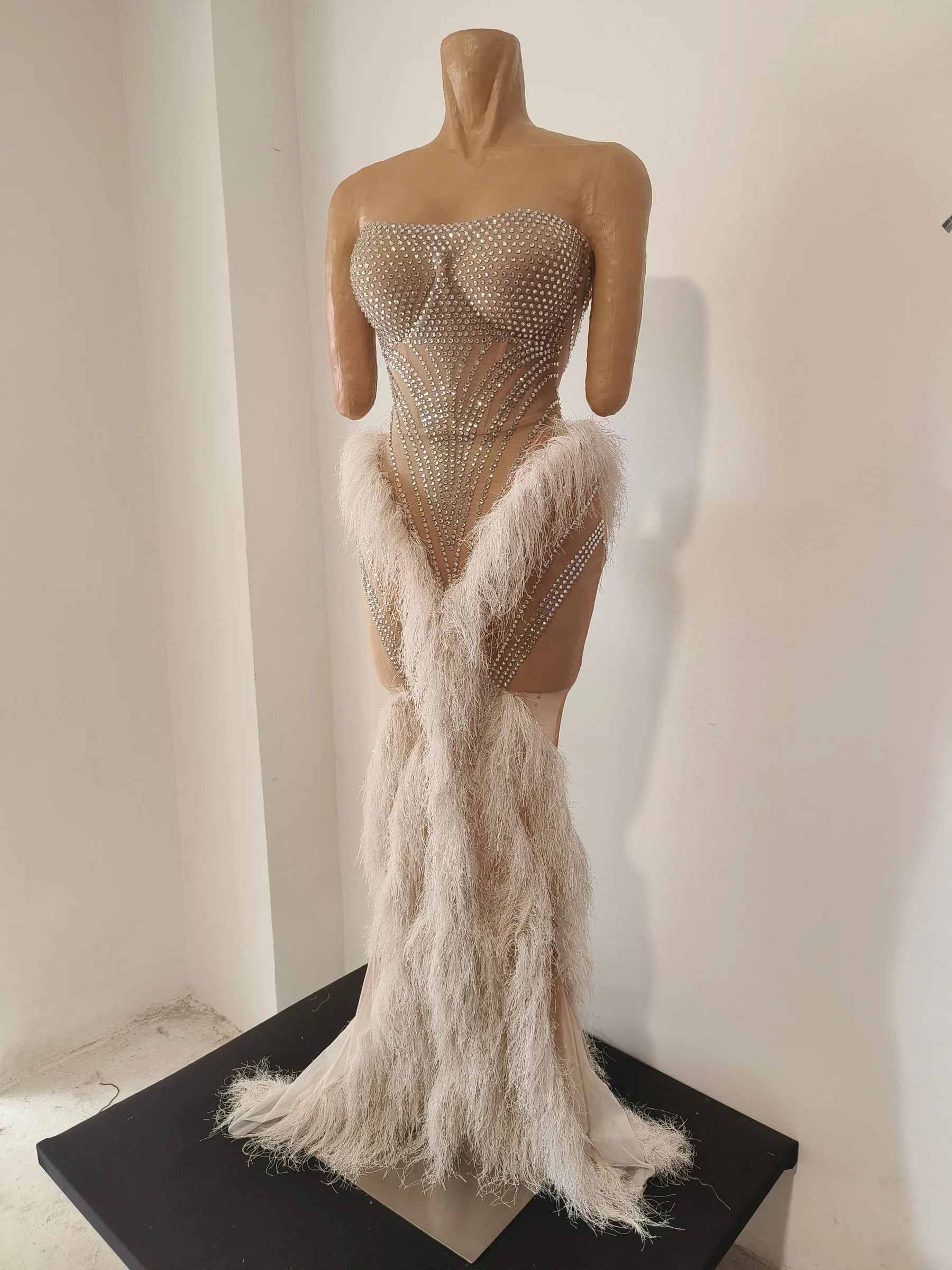 Fengwei Luxury Silver Crystal Rhinestone Feather Mermaid Gown Strapless Sheer Mesh Women Birthday Pageant Long Dress