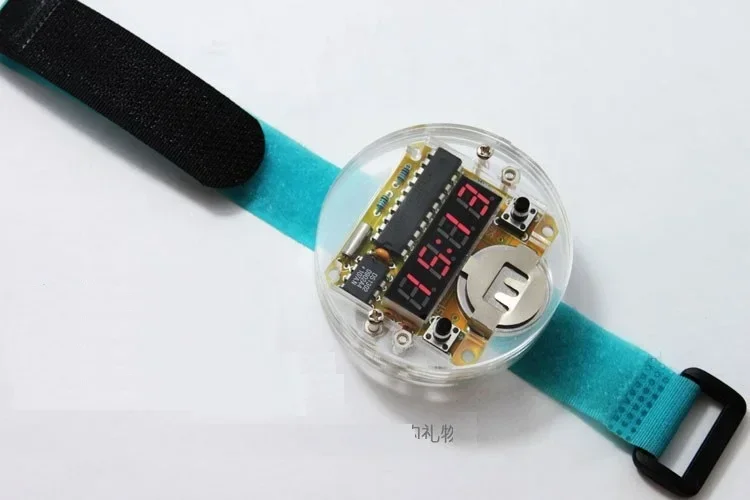 

DIY Kit Digital Watch Electronic Clock Single-chip LED Digital Electronic Watches Clock Module LED With Cover For arduino NEW