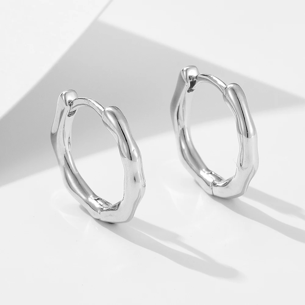 S925 Sterling Silver Minimalist Luxury Asymmetric Wave Twisted Ear Cuff Elegant Fashionable Durable Jewelry Accessory - view 3