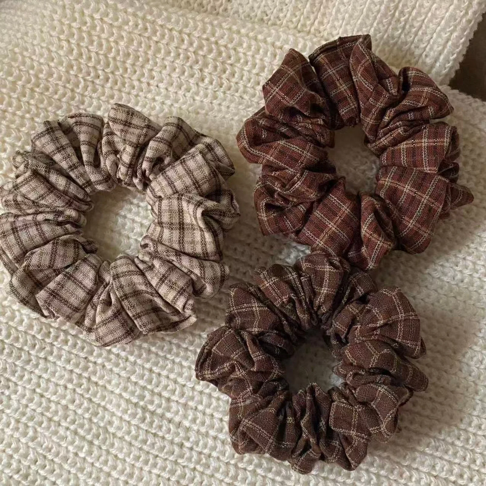 1PC Vintage Plaid Scrunchies Brown Tones Grid Hair Accessories, Retro Style Hair Scrunchies for Daily Wear & School