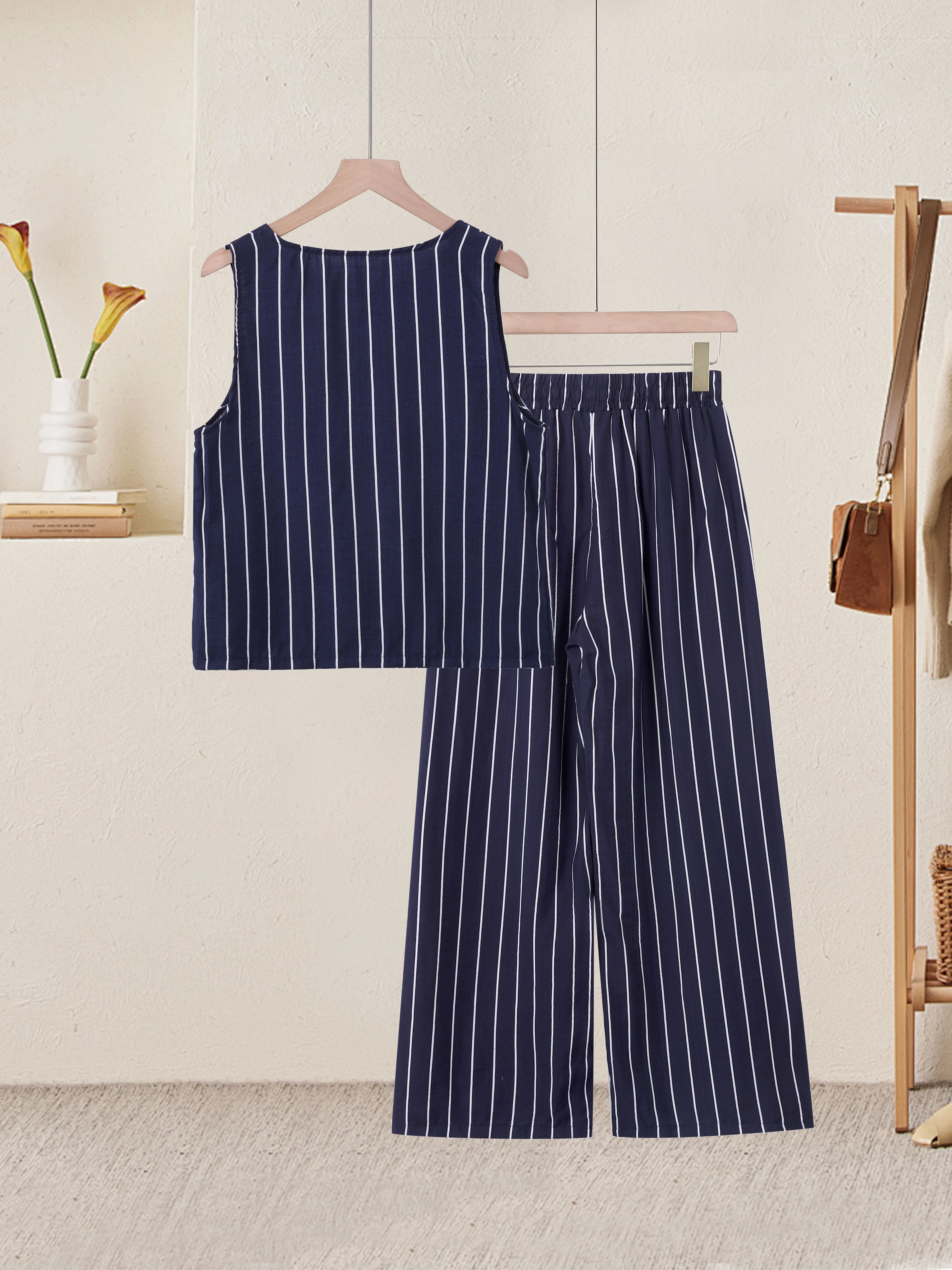 Gestreiftes zweiteiliges Outfit für Damen, ärmelloses Tanktop mit Knöpfen und elastische Hose mit weitem Bein und Kordelzug, lässiger Urlaubskostüm – Detail 19