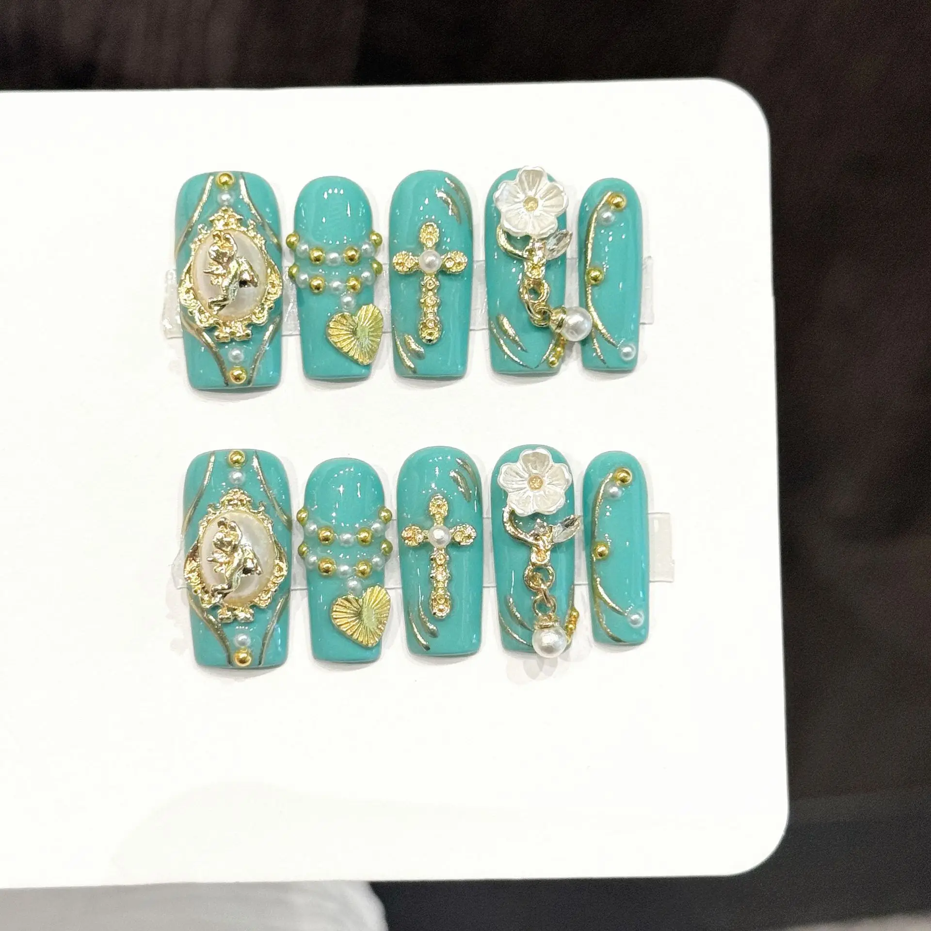 10PCS Long Square Handmade Press On Nails,Retro Luxury Style,Suitable For Festivals Parties And Daily Wear.