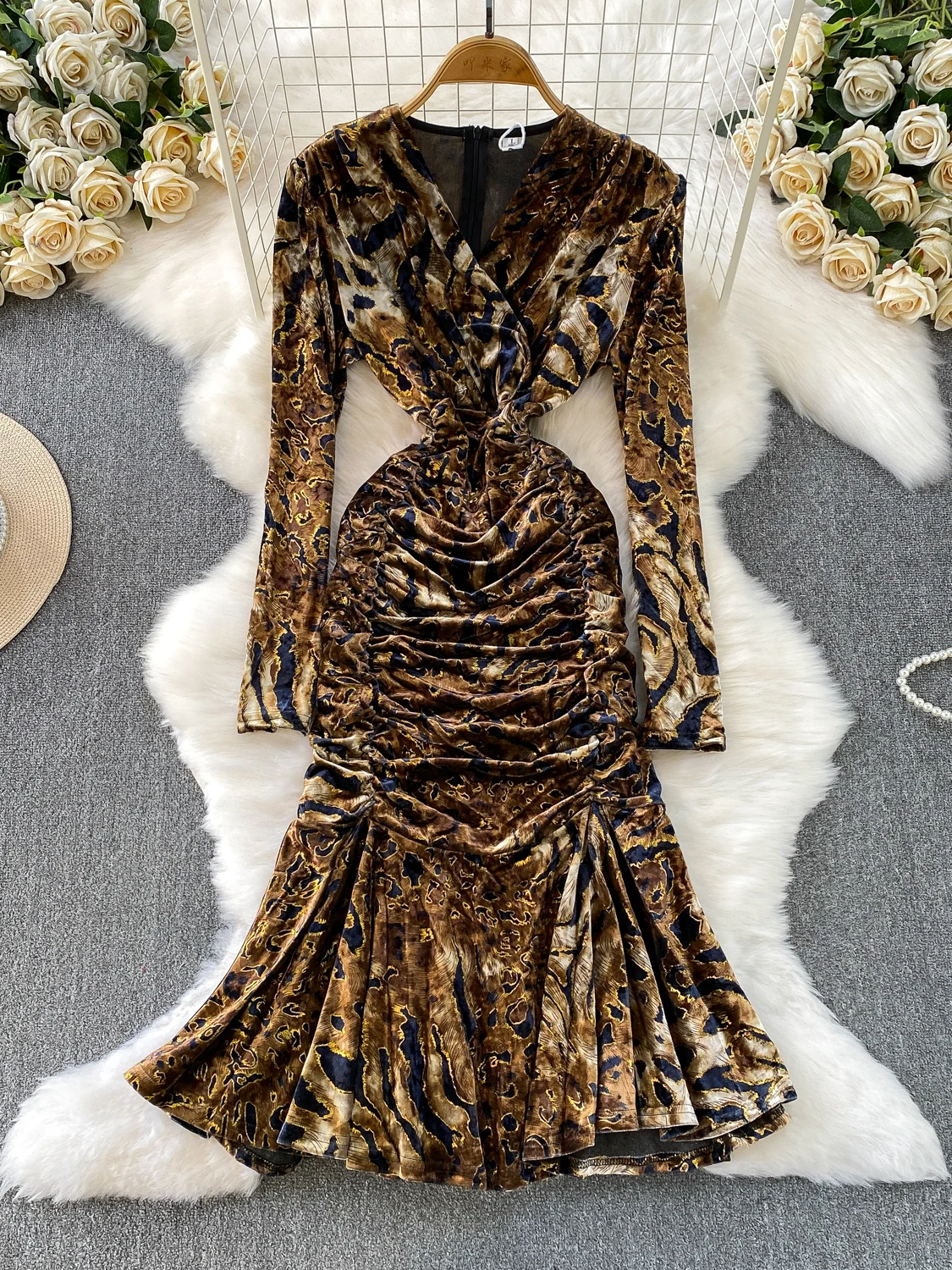 Ele Vintage Leopard… - image