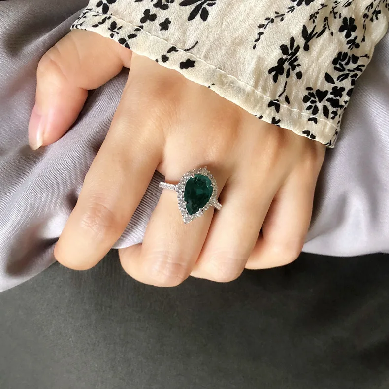 8*12MM Pear Cut Colombian Emerald Ring Female 925 Sterling Silver Plated 18k White Gold Fine Jewelry Rings for Women Wholesale