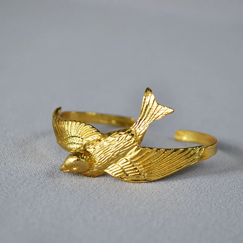Vintage golden swallow luxury adjustable open cuff bracelet for women