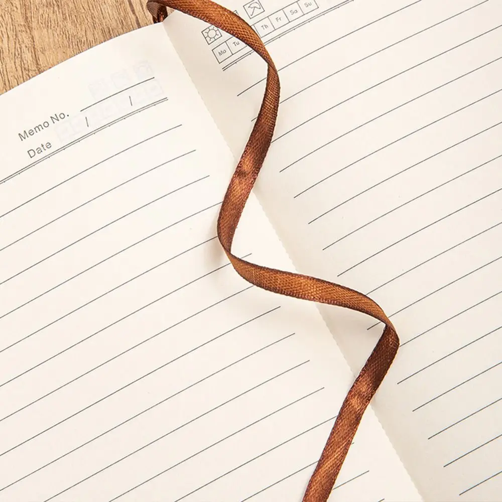 

200 Pages A5 Notebook PU Leather Cover Magnetic Suction Buckle Business Office Notebook Horizontal Line Wear-resistant