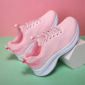 4 Numaralı kadın dışındaki ayakkabılar için en iyi 10 satış