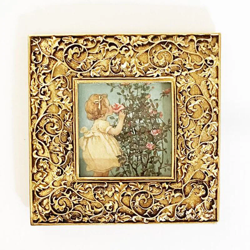 European Style Creative Resin Photo Frame Gold Color Floral Pattern Squre Picture Frame Family Photo Display Holder Home Decor