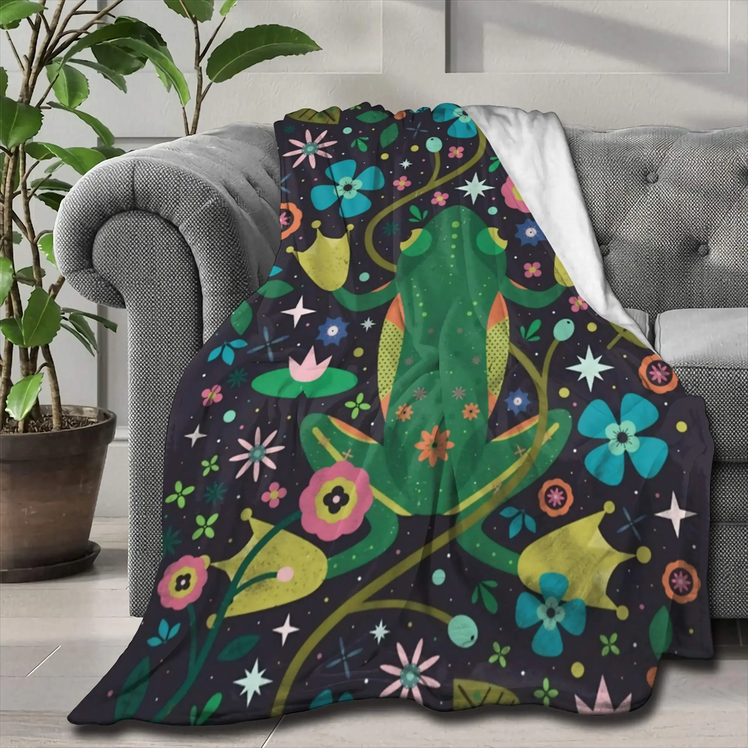 Animals Theme Throw Blanket Frog Moth Fox Pattern for Kids Gift Suitable Bed Sofa Couch Super Soft Lightweight King Queen Size