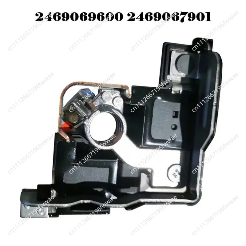 2469069600 is suitable for M-erce-des-Benz GLA CLA C180C200 E200E260 battery current limiter positive circuit breaker protector