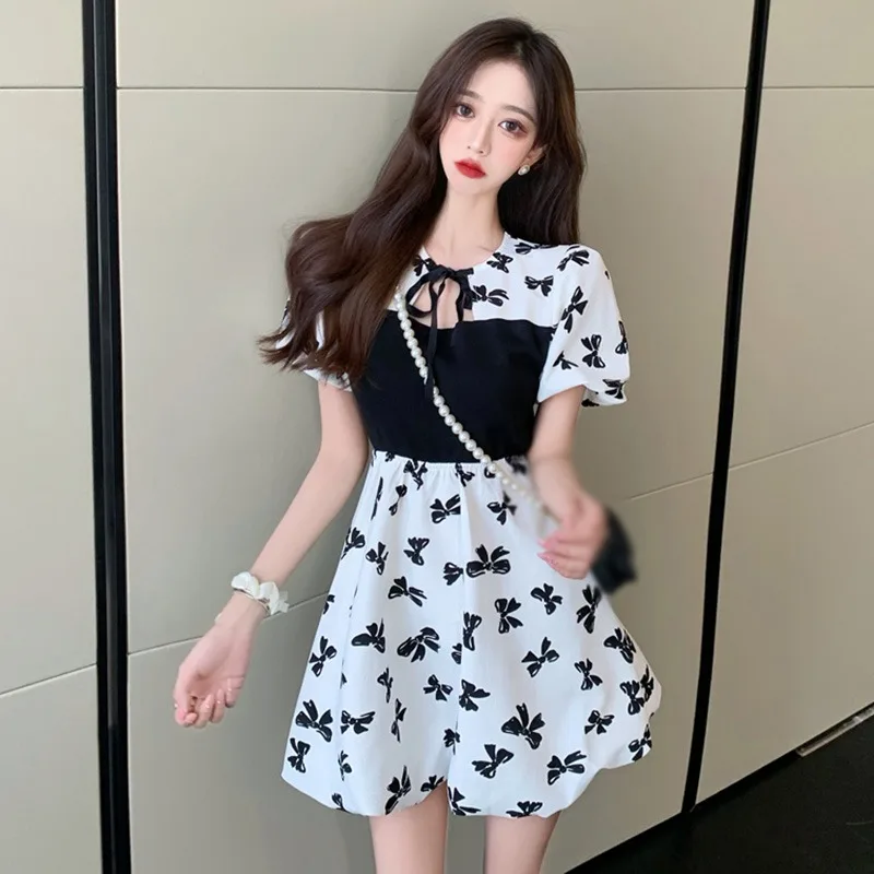 White Round Neck Bubble Sleeve Knee Length Skirt With Patchwork Printed Tie And Bow Sweet And Slimming Short Sleeved Dresses