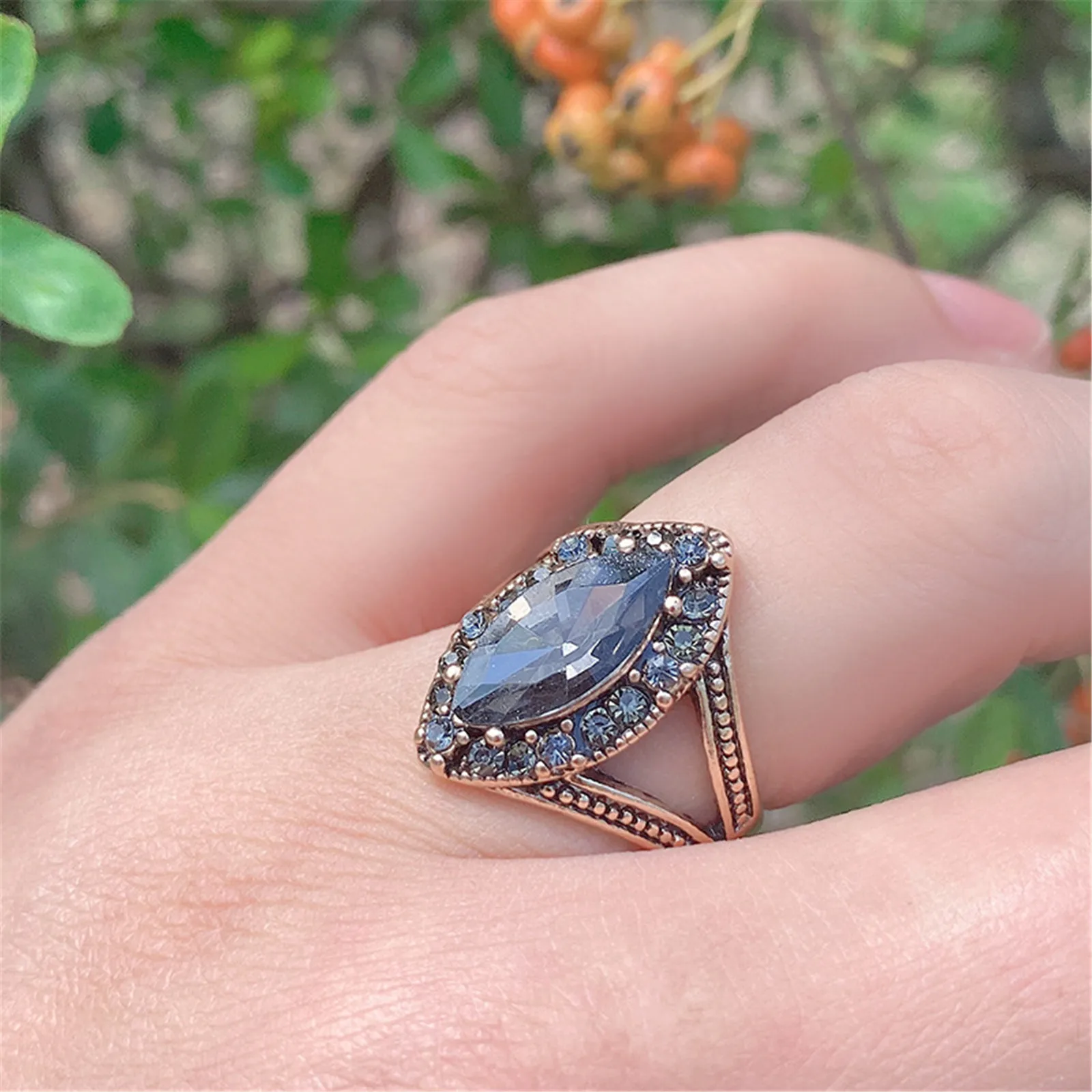 Vintage Ring For Women Big Gift Wedding Antique Color Ethnic Can Bride Crystal Alloy Rings Daily Life Necessary For Woman Mother