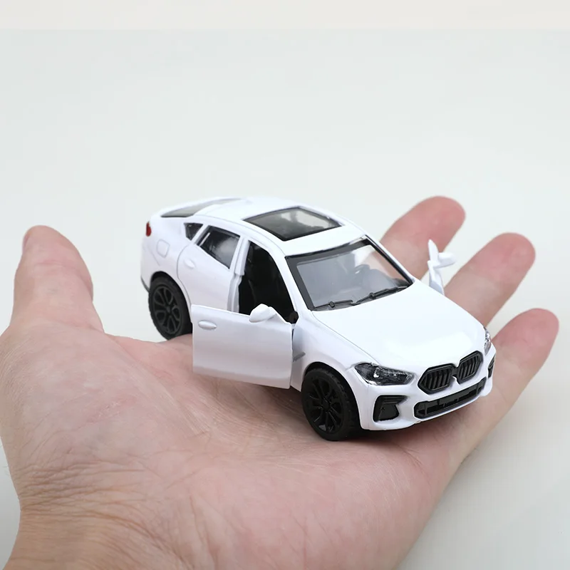 (Verpackt) 1/43 Maßstab Replik X7 SUV Kinderspielzeugauto, Druckguss-Metall, Jungenspielzeug, Taschen-Spielzeugauto mit Rückziehfunktion – Detail 3