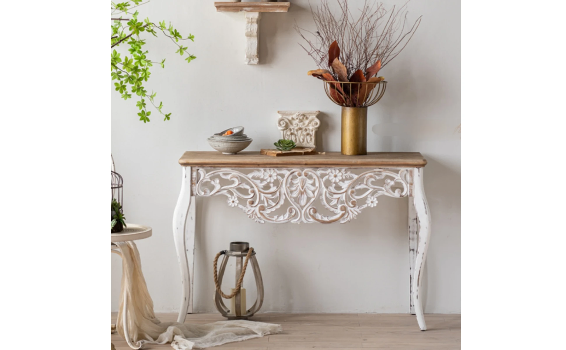 French Vintage Console Table Rectangular Solid Wood Top Wood Console Table Furniture Piece Cabriole Legs for Entryway French Vintage Console Table Rectangular Solid Wood Top Wood Console Table Furniture Piece Cabriole Legs for Entryway