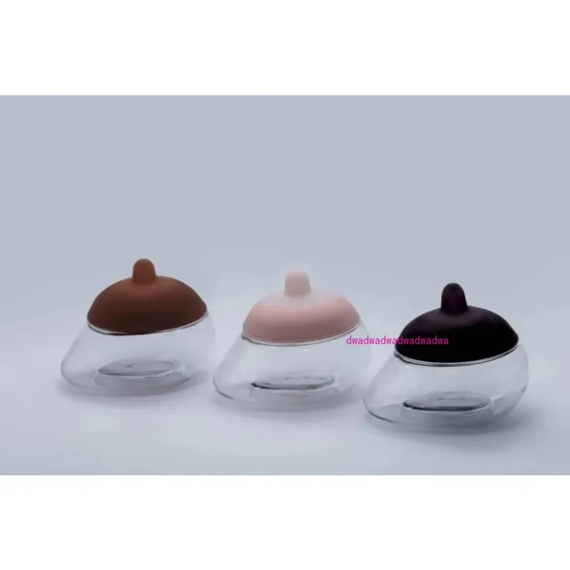 زجاجة مصممة خصيصًا لمحاكاة صدر الأم