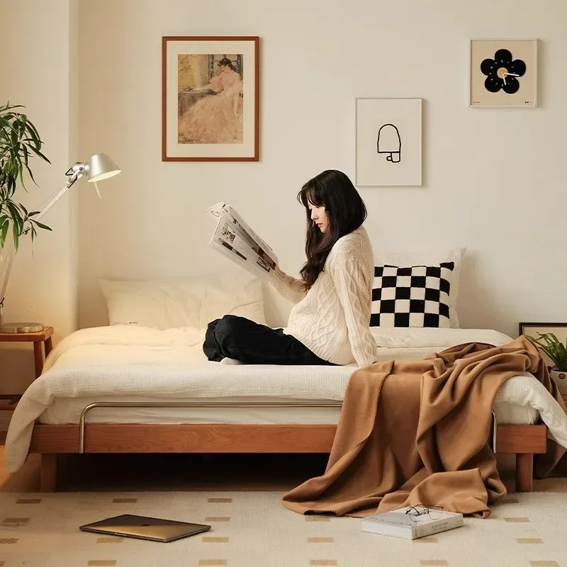 سرير تاتامي من الخشب الصلب الياباني أثاث من خشب الكرز المزدوج بإطار 1.5 متر بدون بجانب السرير