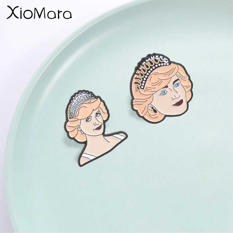 Vintage Cartoon Royal Princess Portrait Enamel Pin, Silver Hollow Diamond Pearl Crown Badge, Fashion Accessory, Gift for Friends