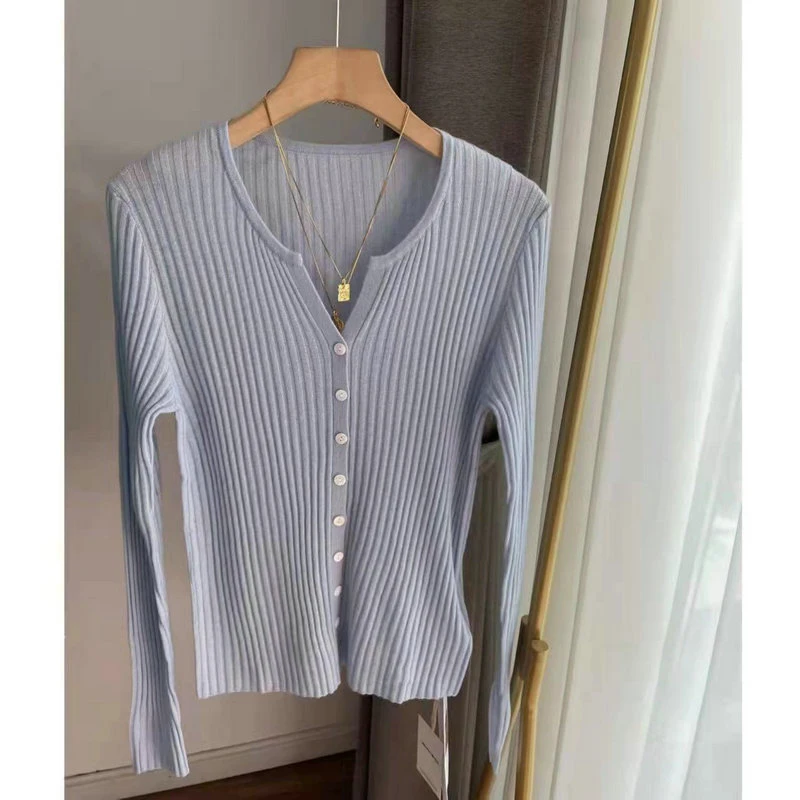 

Легкий шелковый трикотажный кардиган с длинными рукавами, свободного кроя, с ажурной вязкой, для защиты от солнца, для ношения под кондиционированным воздухом.