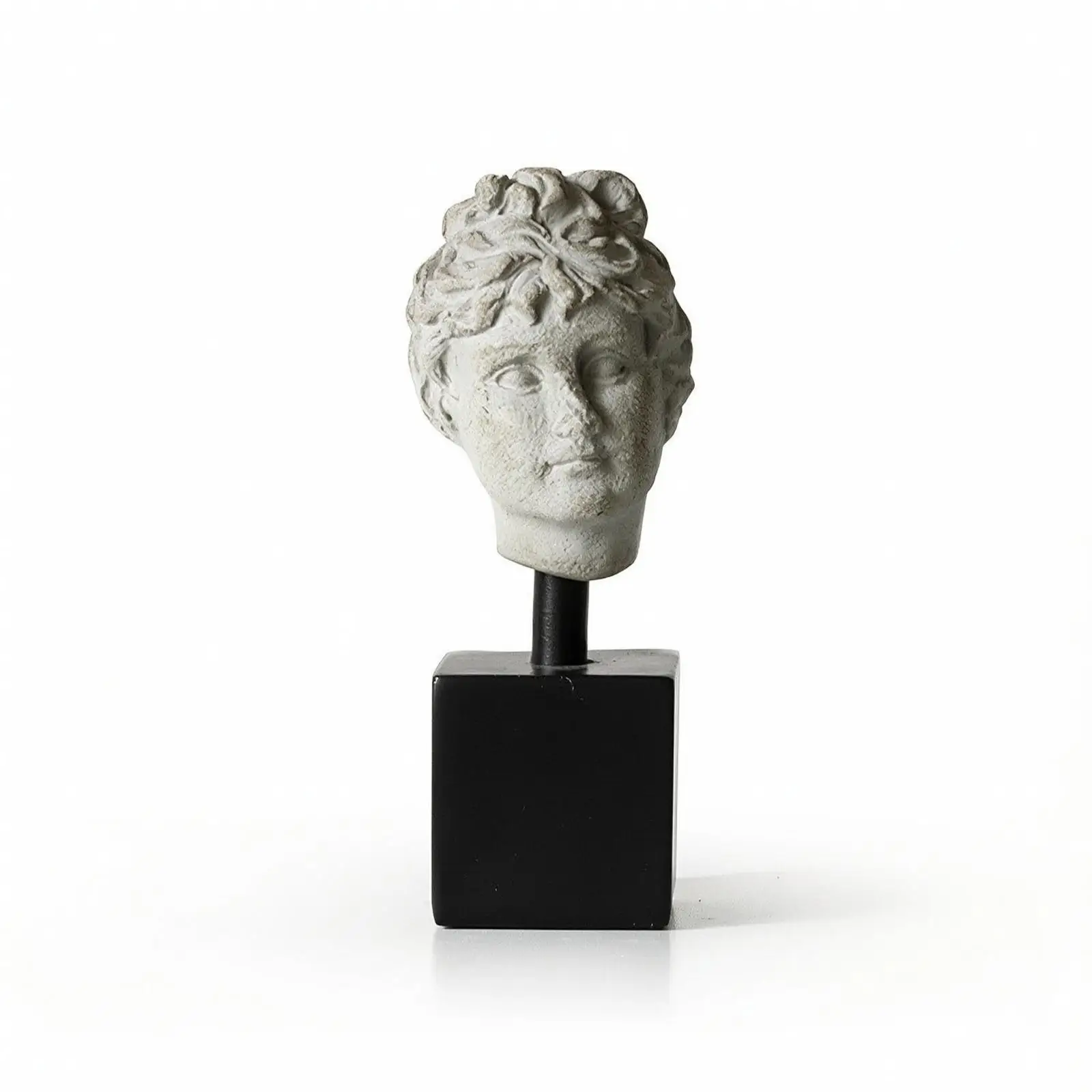 Resin Sculpture Classical Head Bust Modern Minimalist Statue for Desk Shelf Aesthetic Home Office Decoration Art Piece