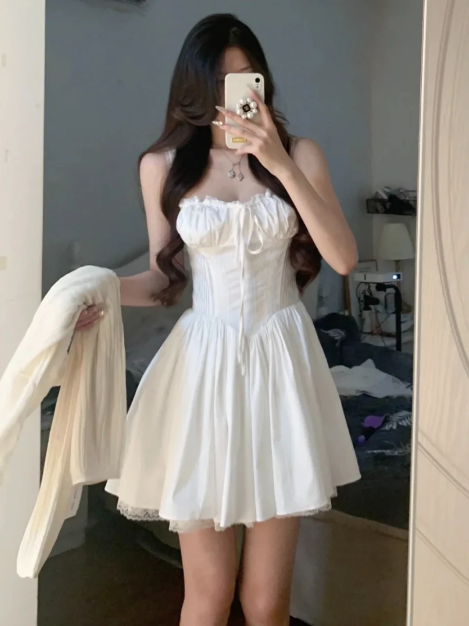 

Платье женское в стиле принцессы А-силуэта с кружевной отделкой, вырезом халтер, плиссированной юбкой с разрезами, подчеркивающей талией, в балетном стиле Pure Desire