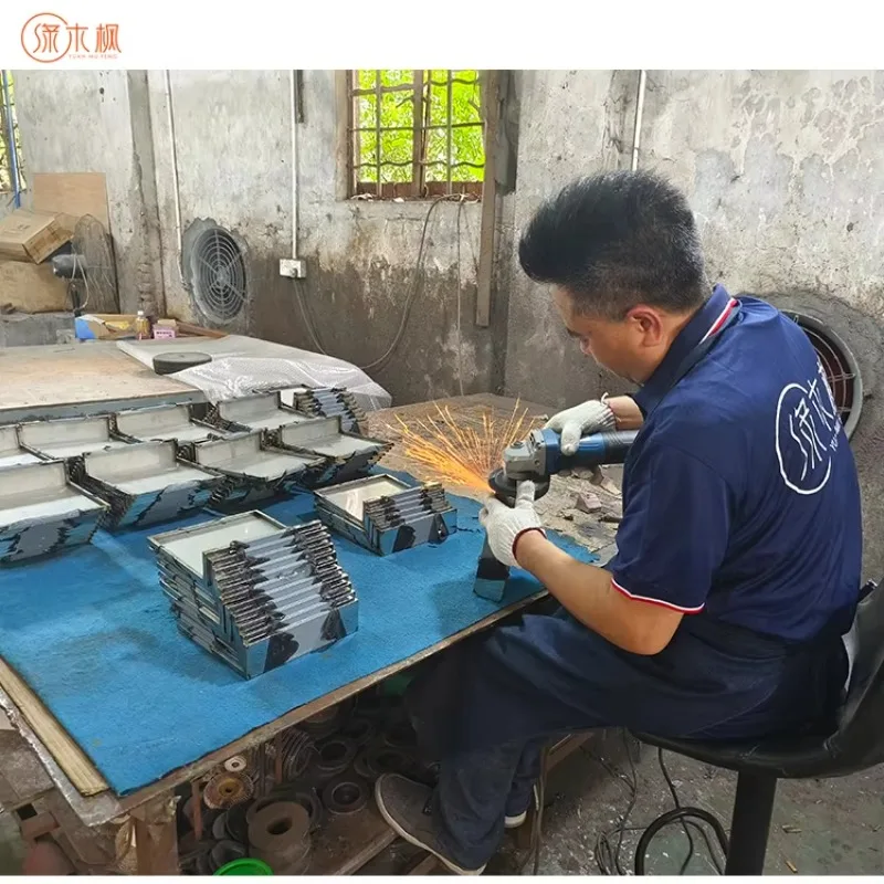 Espositore per vetrine in vetro per gioielli di artigianato esperto Produttore di armadietti per vetrine per gioielli di design del nuovo negozio