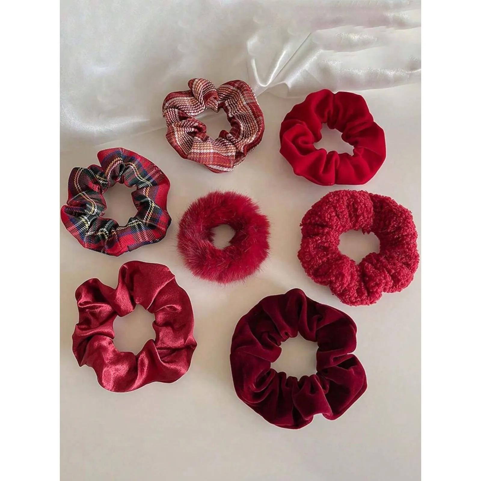 

9pcs Ladies Autumn And Winter Jade Rabbit Plush Plush Solid Color Thick Simple Solid Color Hair Scrunchies Rope Fashionable And Versatile Cute Elegant Hair Accessories Suitable Daily Outings Tying Hair Ponytail Makeup Matching Clothes Use Accessories Head