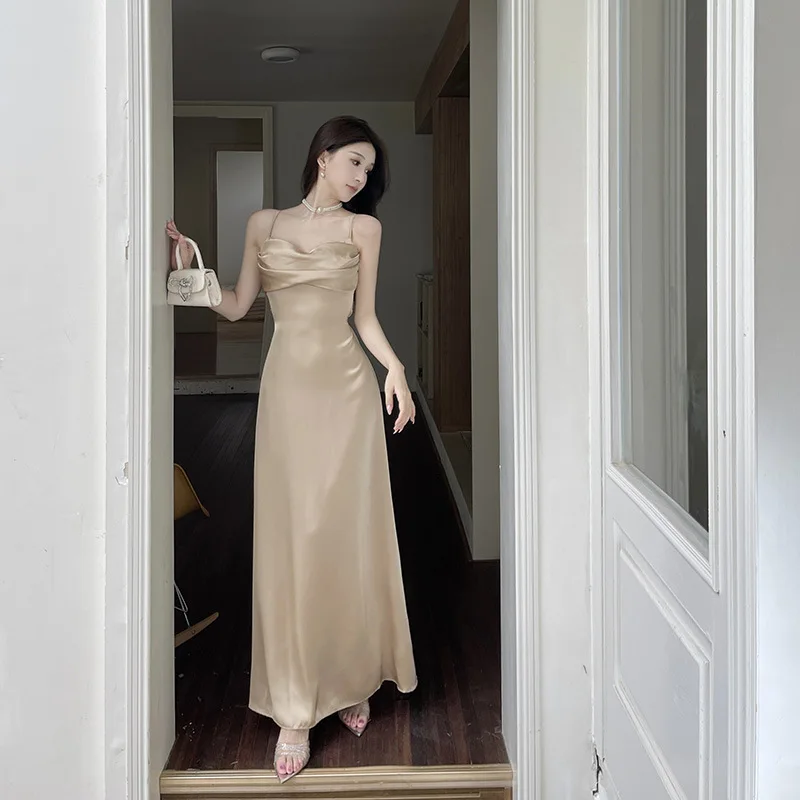 Vintage Satijn Strappy Kriskras Champagne-gekleurde Bodycon Jurken Voor Vrouwen Plooien Slanke Hotsweet Halter Jurk Avondjurk Gewaad