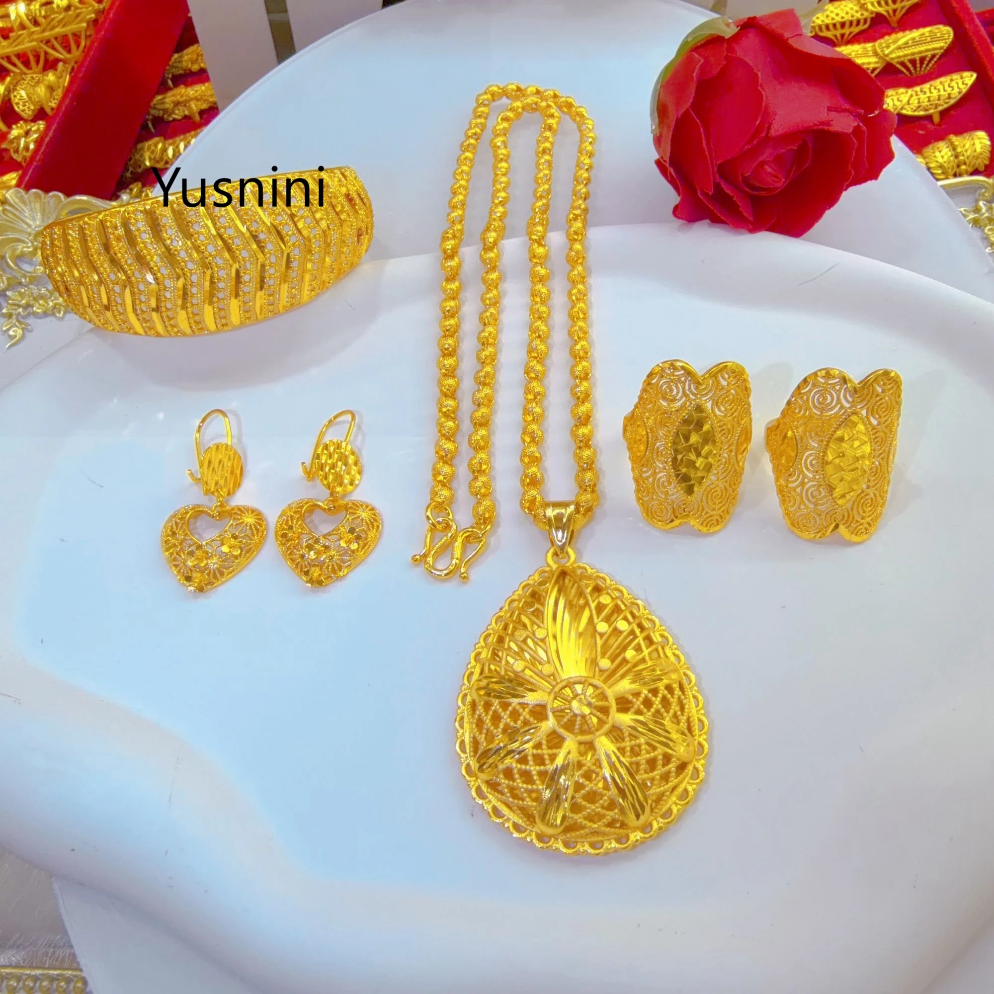 New Fashionable High end Dubai 24K Gold Plated Necklace Earrings Rings Bracelets Romantic Wedding Party Jewelry Set for Lovers 5