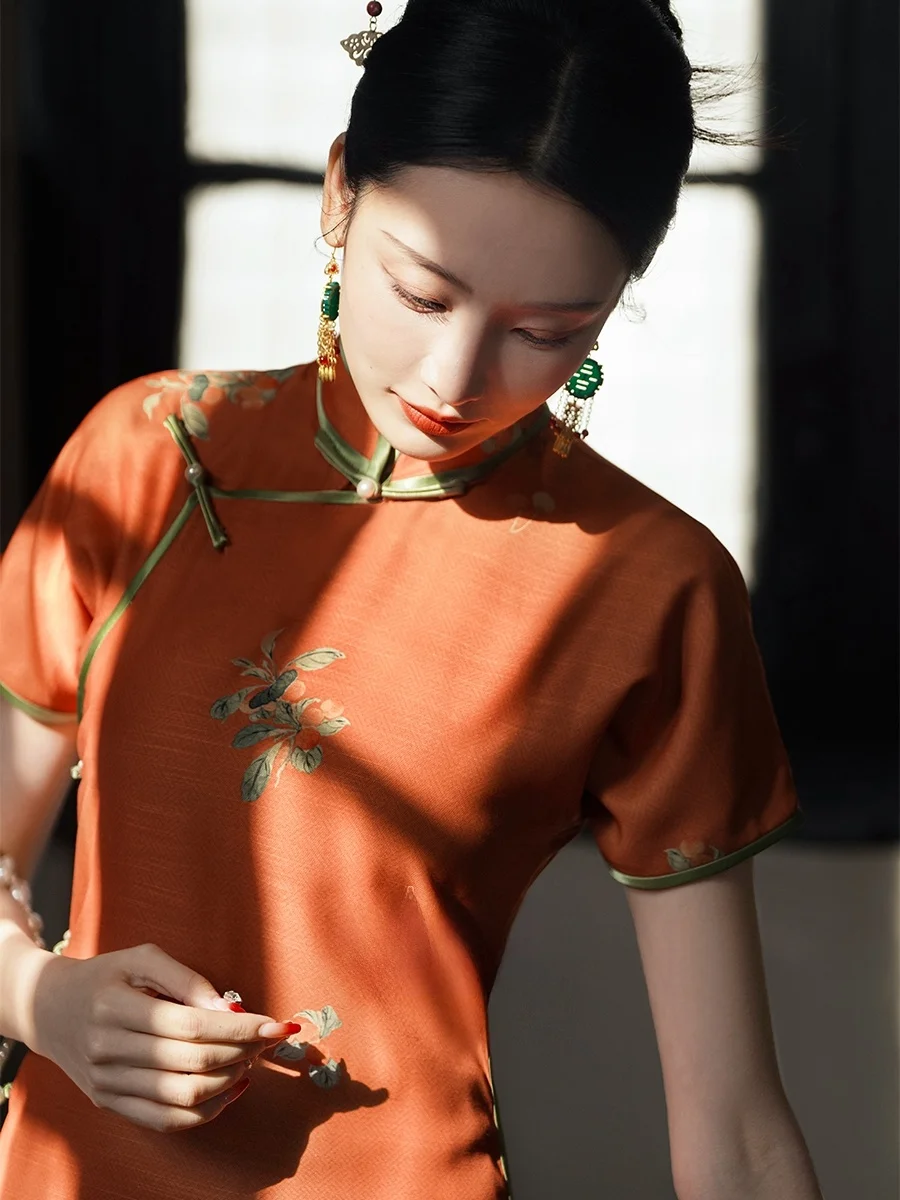 

Ele New Chinese Sle Full Open Collar Qipao Young Model Vintage Design Повседневная одежда ort Sve Длинное Ципао с низким разрезом