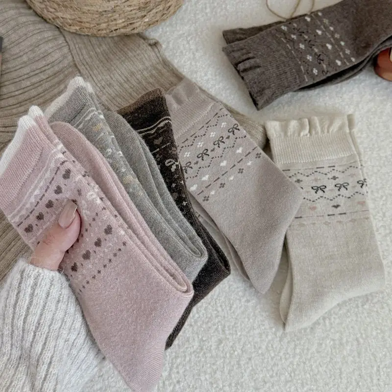 Autumn and Winter Socks Women Retro Japanese Love Geometric Medium Tube Socks Color Matching Cotton Lolita Kawaii Ruffle Socks