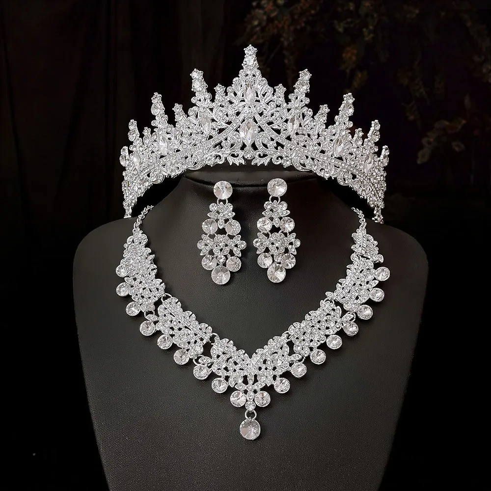 

Trendy Champagne Baroque Wedding Crown Crystal Luxury 3-pack Tiara Earrings Necklace Head-dress Party Birthday Gift