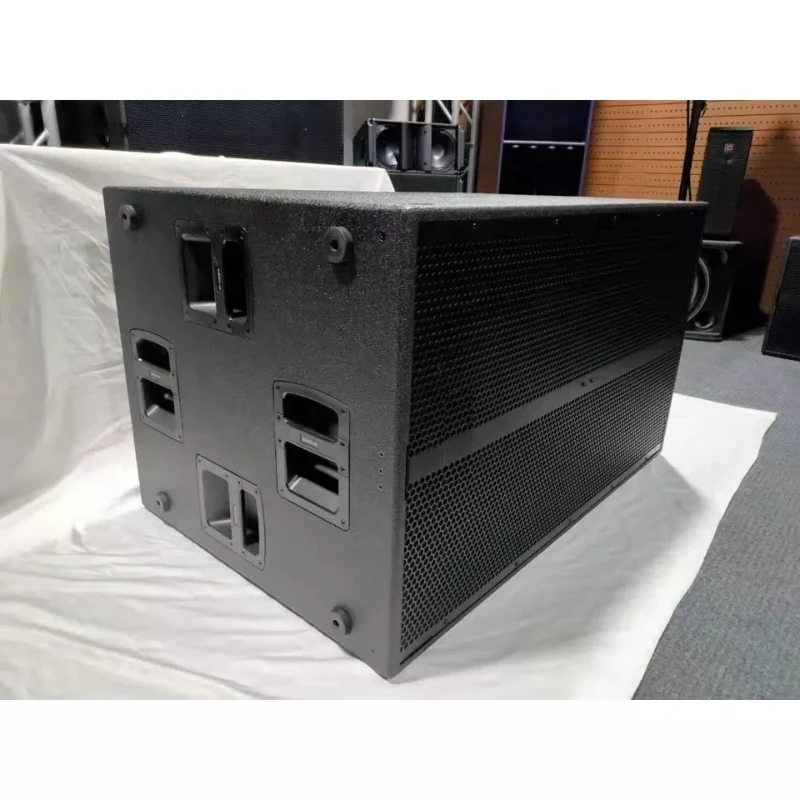 

21-Inch powerful subwoofer active rcf sub-9007 - as an active subwoofer professional audio stage